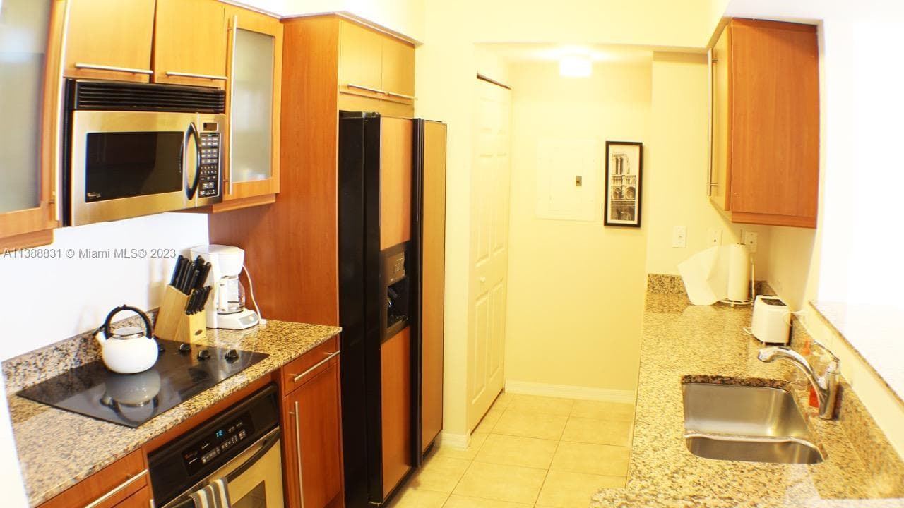 2080 S Ocean Dr 806 photo 6
