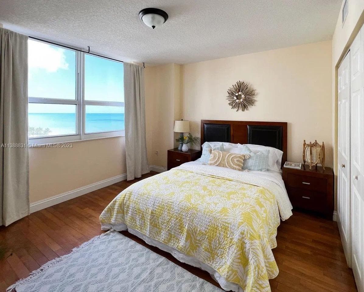 2080 S Ocean Dr 806 photo 10