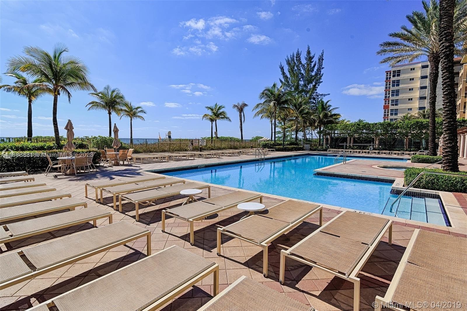 2080 S Ocean Dr 806 photo 18
