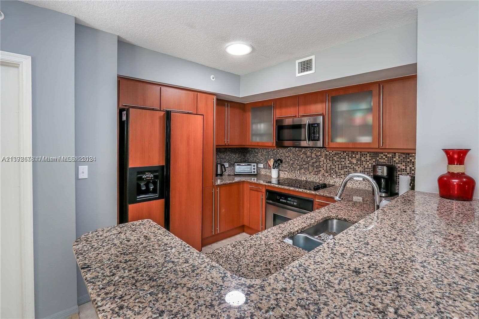 2080 S OCEAN DR 309 photo 16