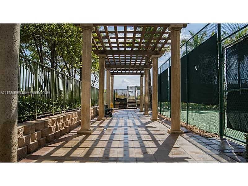 2080 S OCEAN DR 309 photo 10