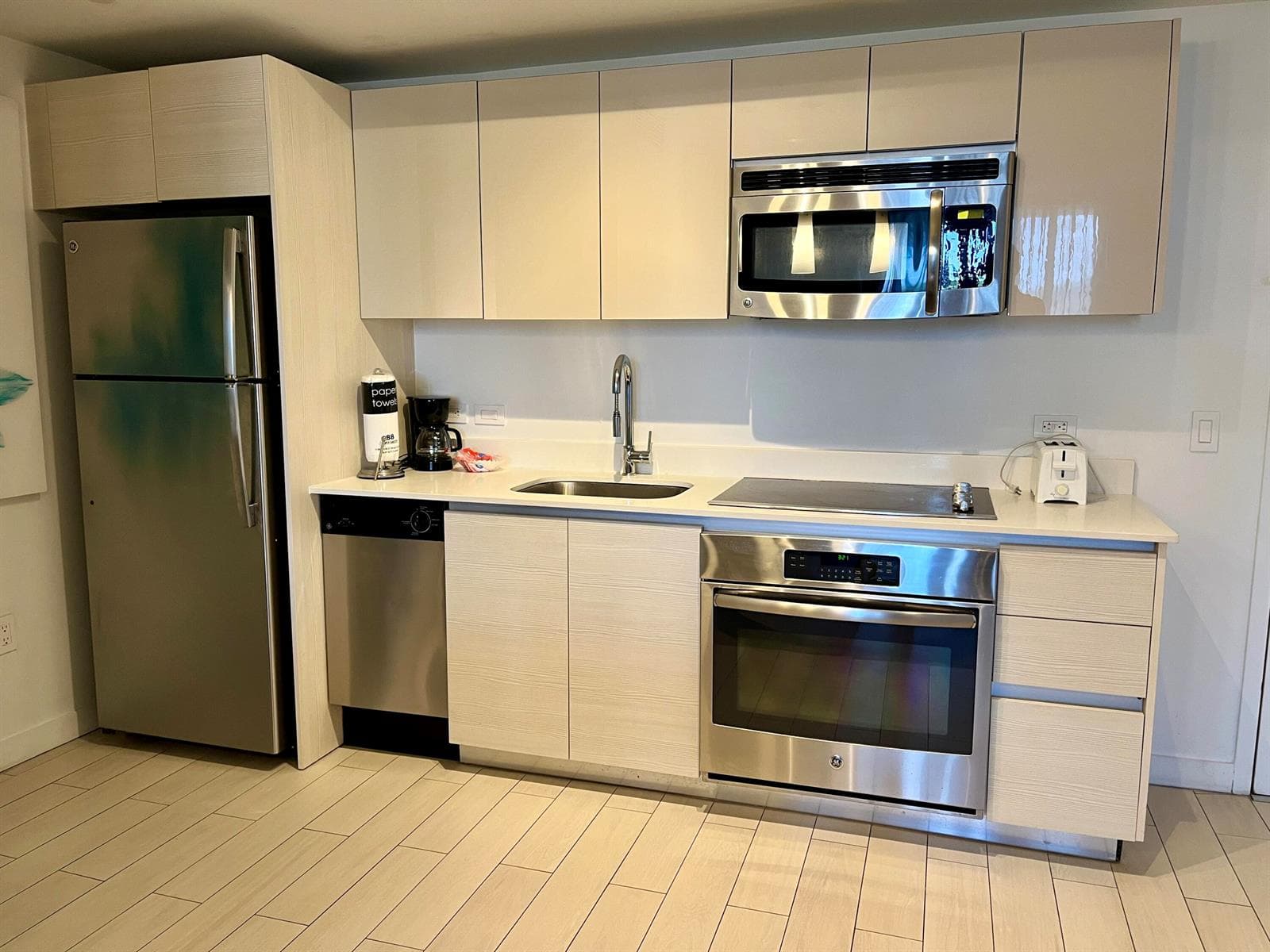 2602 E Hallandale Beach Boulevard R308 photo 7