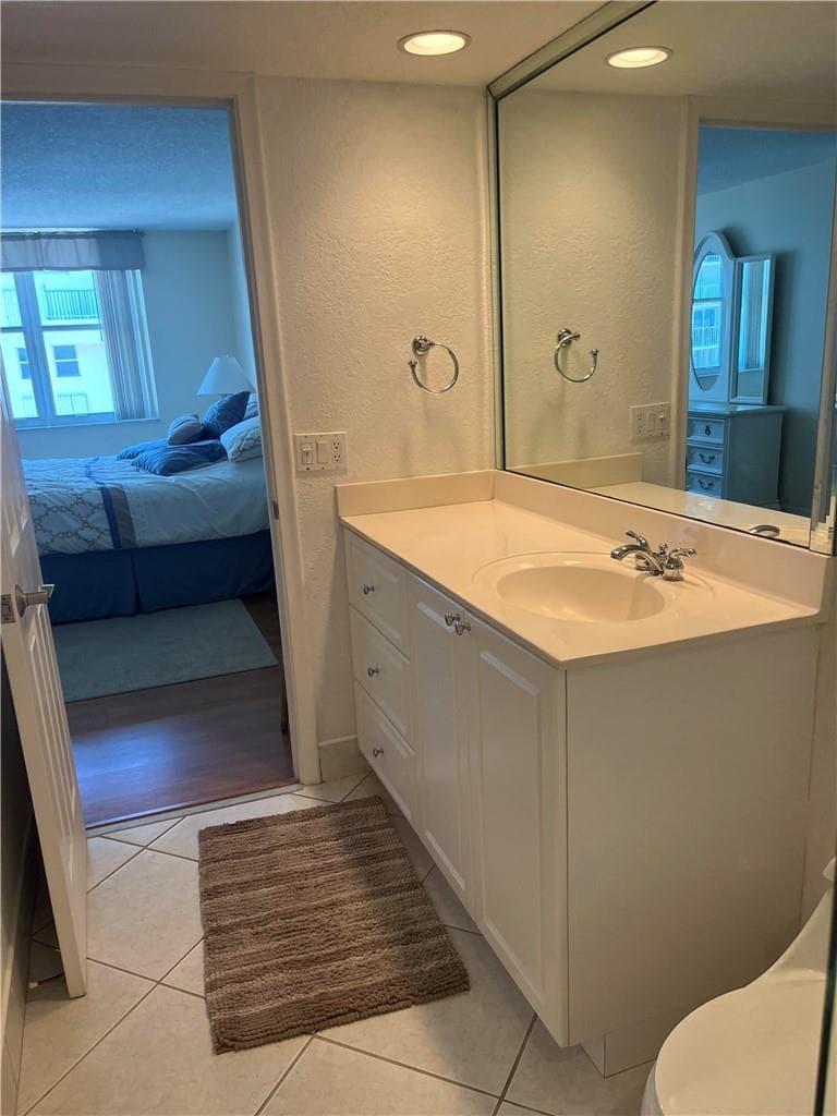 101 Briny Avenue 2402 photo 13