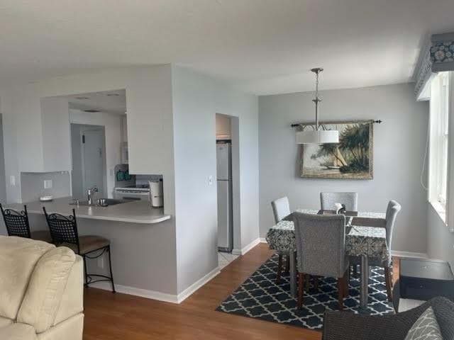 101 Briny Avenue 2402 photo 7