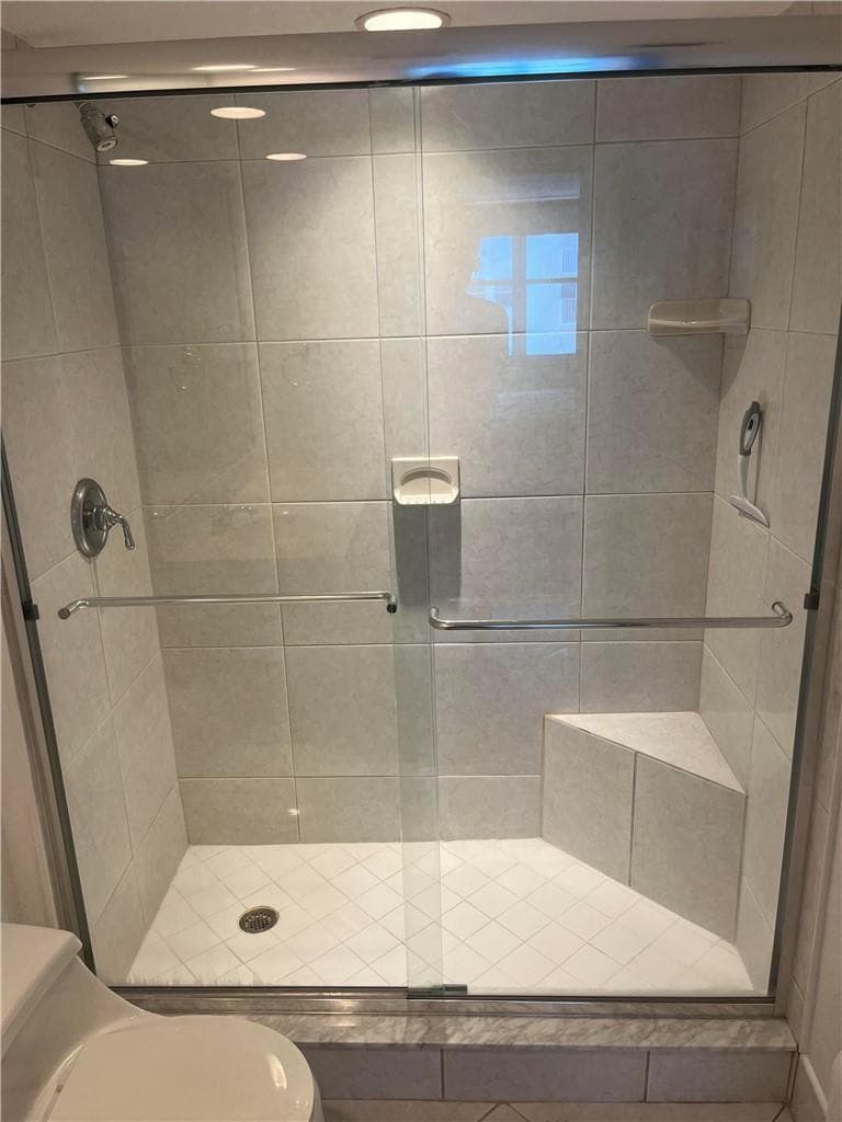 101 Briny Avenue 2402 photo 14