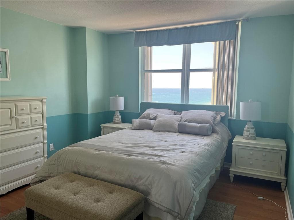 101 Briny Avenue 2402 photo 15