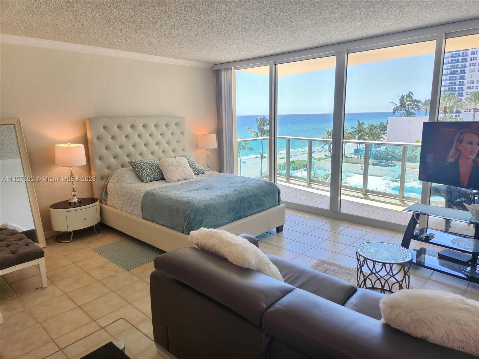 2501 S Ocean Dr 512 photo 1
