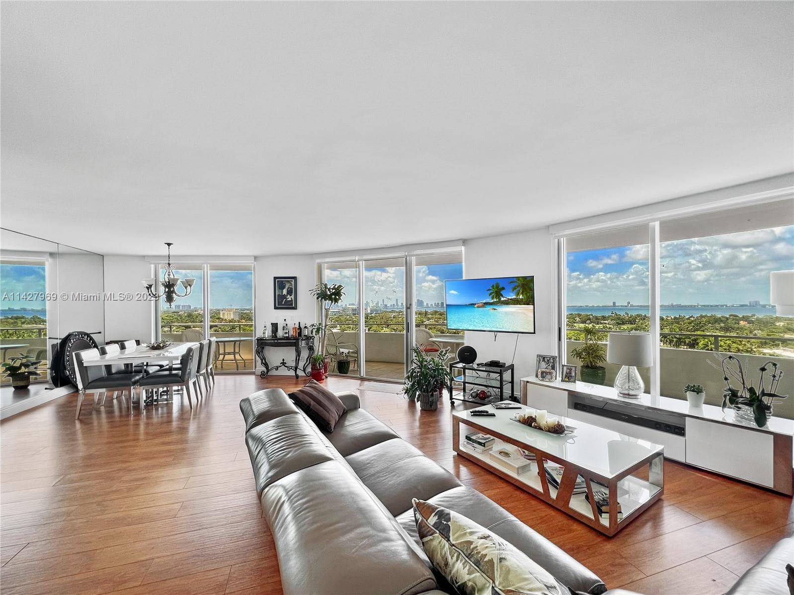 5151 Collins Ave 1523 photo 6