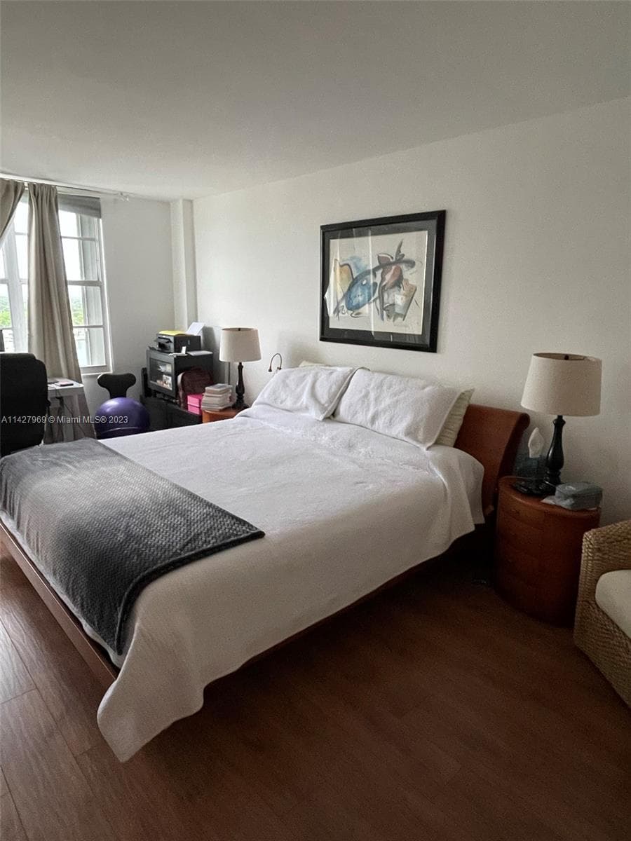 5151 Collins Ave 1523 photo 20