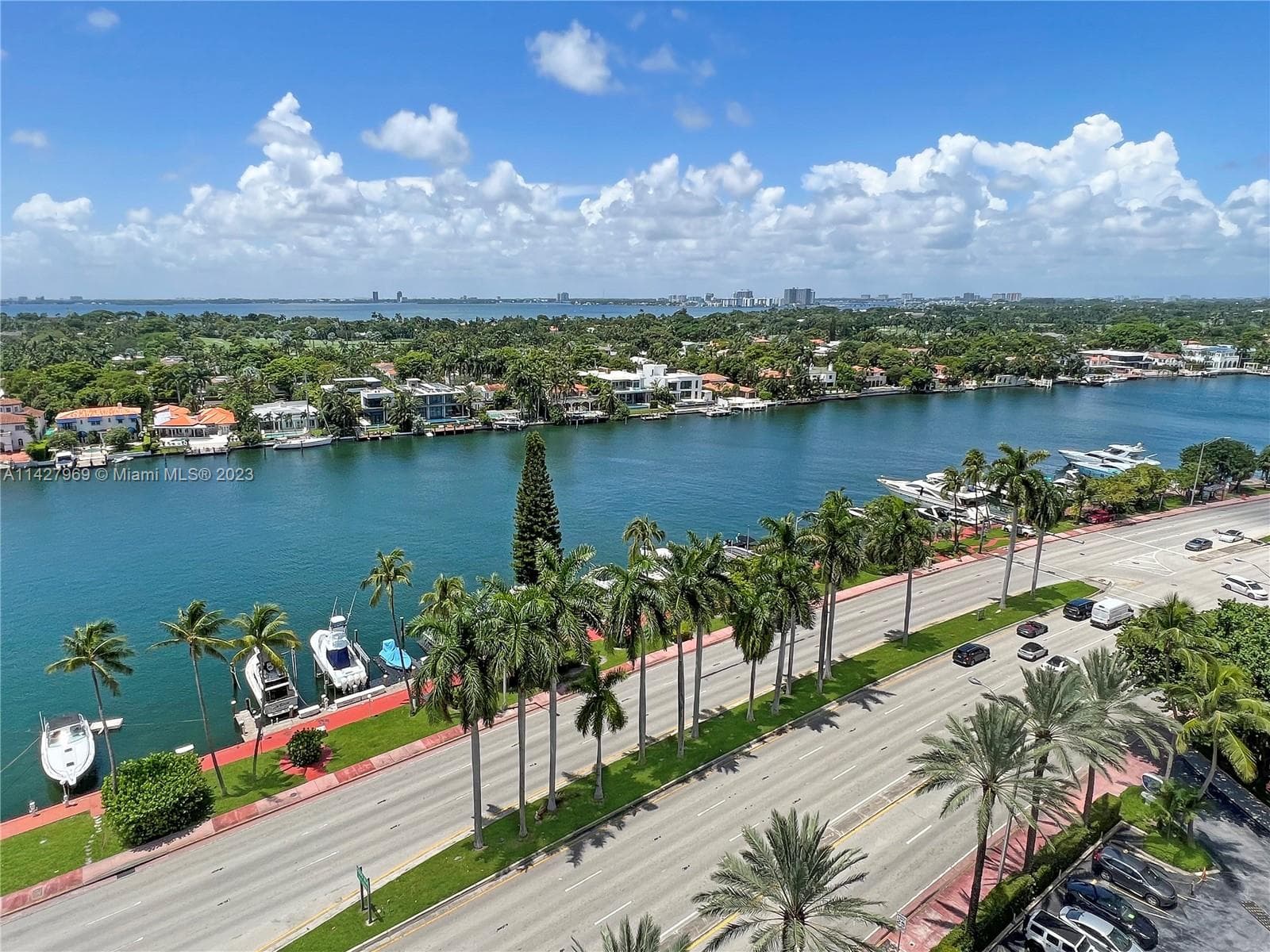 5151 Collins Ave 1523 photo 4
