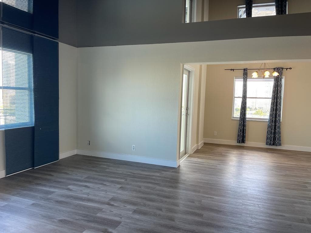 401 Golden Isles Drive 1104 photo 16