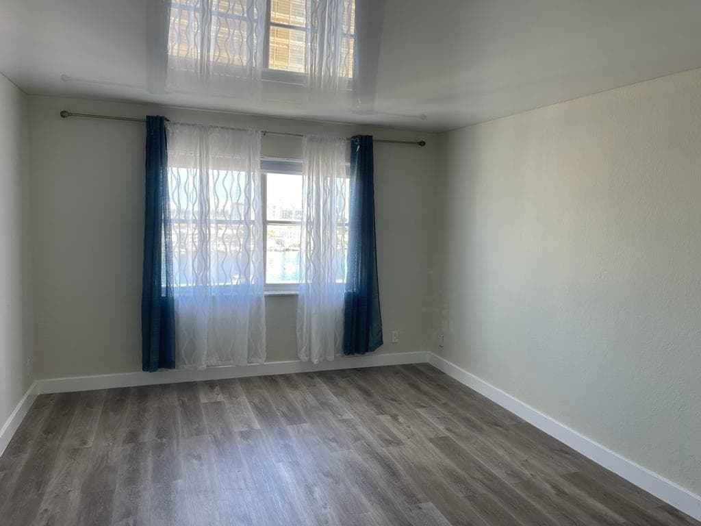 401 Golden Isles Drive 1104 photo 22