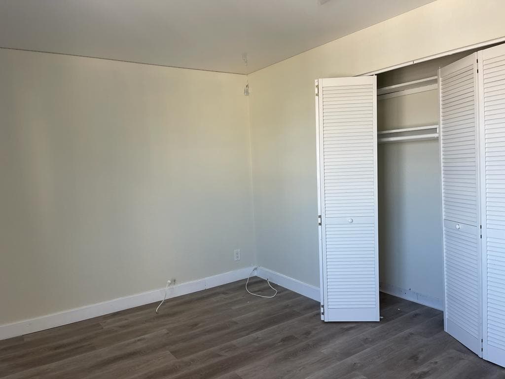 401 Golden Isles Drive 1104 photo 24