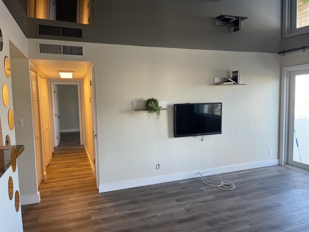 401 Golden Isles Drive 1104 photo 14