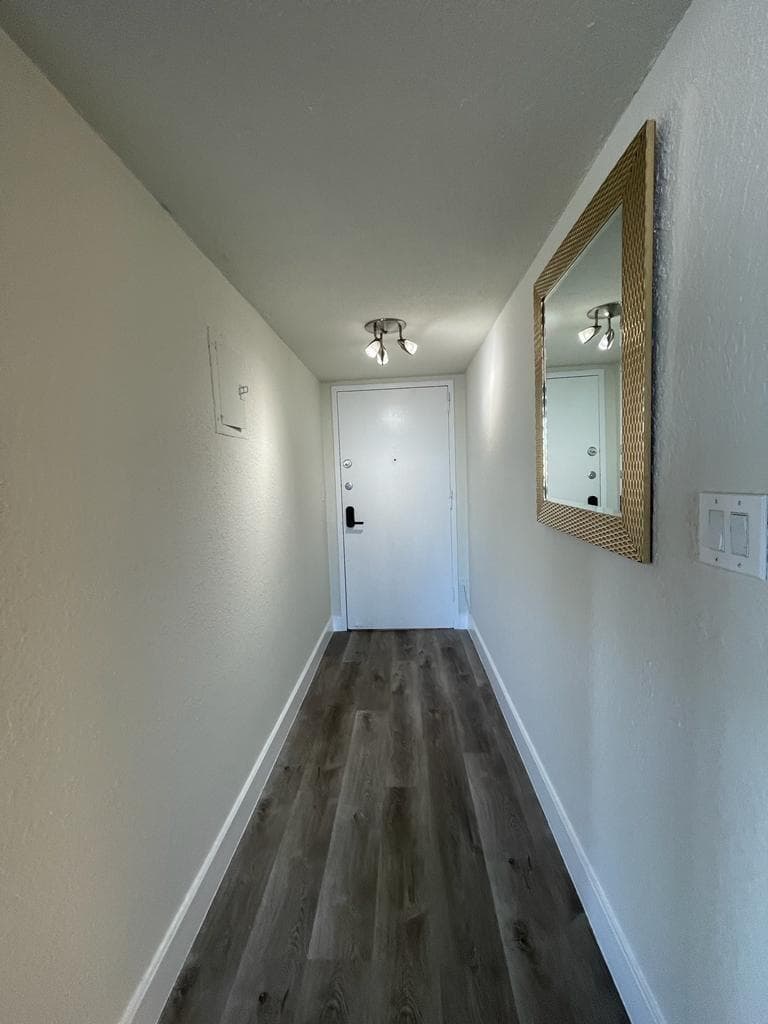 401 Golden Isles Drive 1104 photo 18
