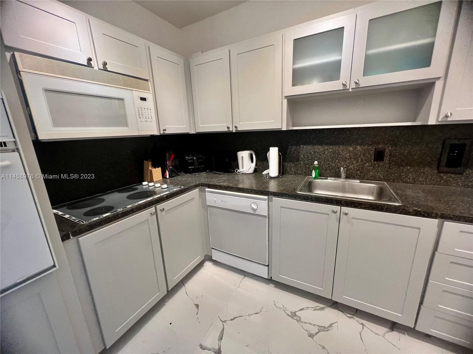 3801 S Ocean Dr 6S photo 4