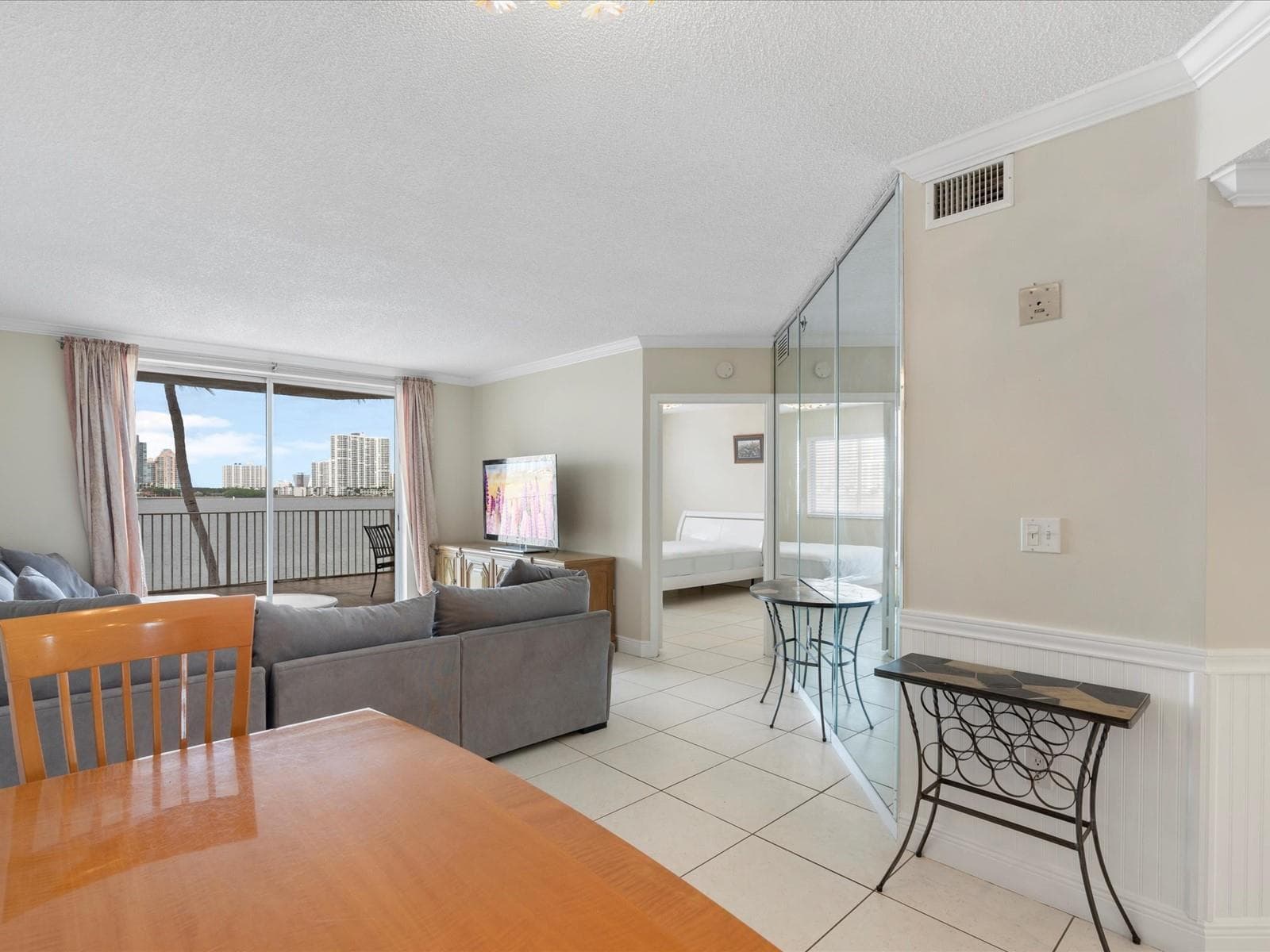 18260 N Bay Road 304 photo 15