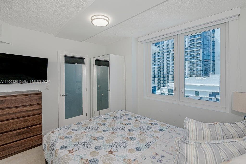 2301 Collins Ave 803 photo 10