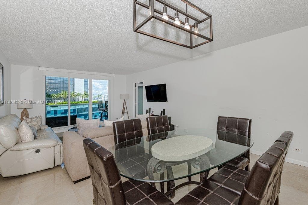 2301 Collins Ave 803 photo 19