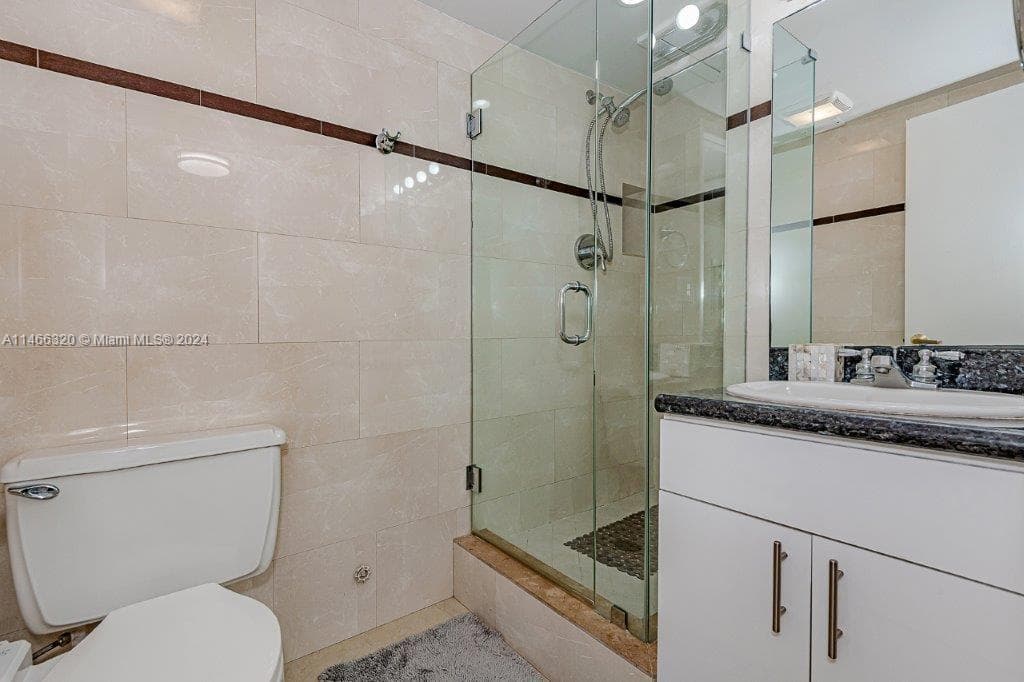 2301 Collins Ave 803 photo 21