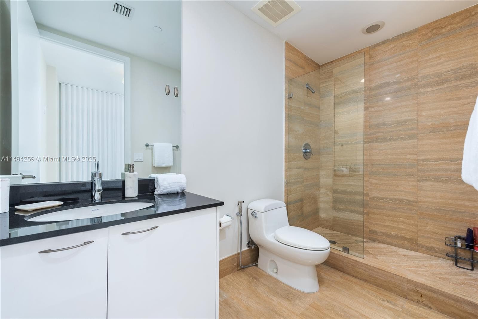 15811 Collins Ave 1702 photo 18