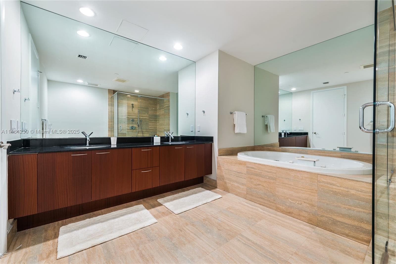 15811 Collins Ave 1702 photo 15