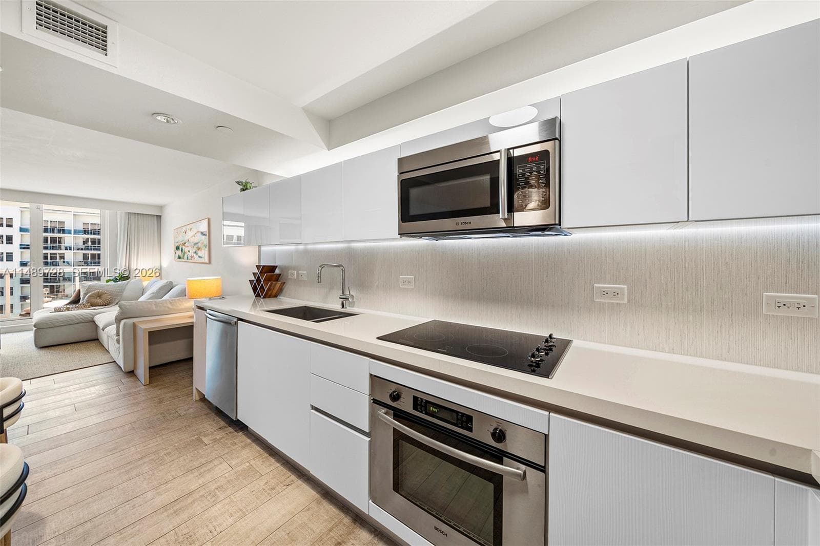 102 24th St 1412 photo 13