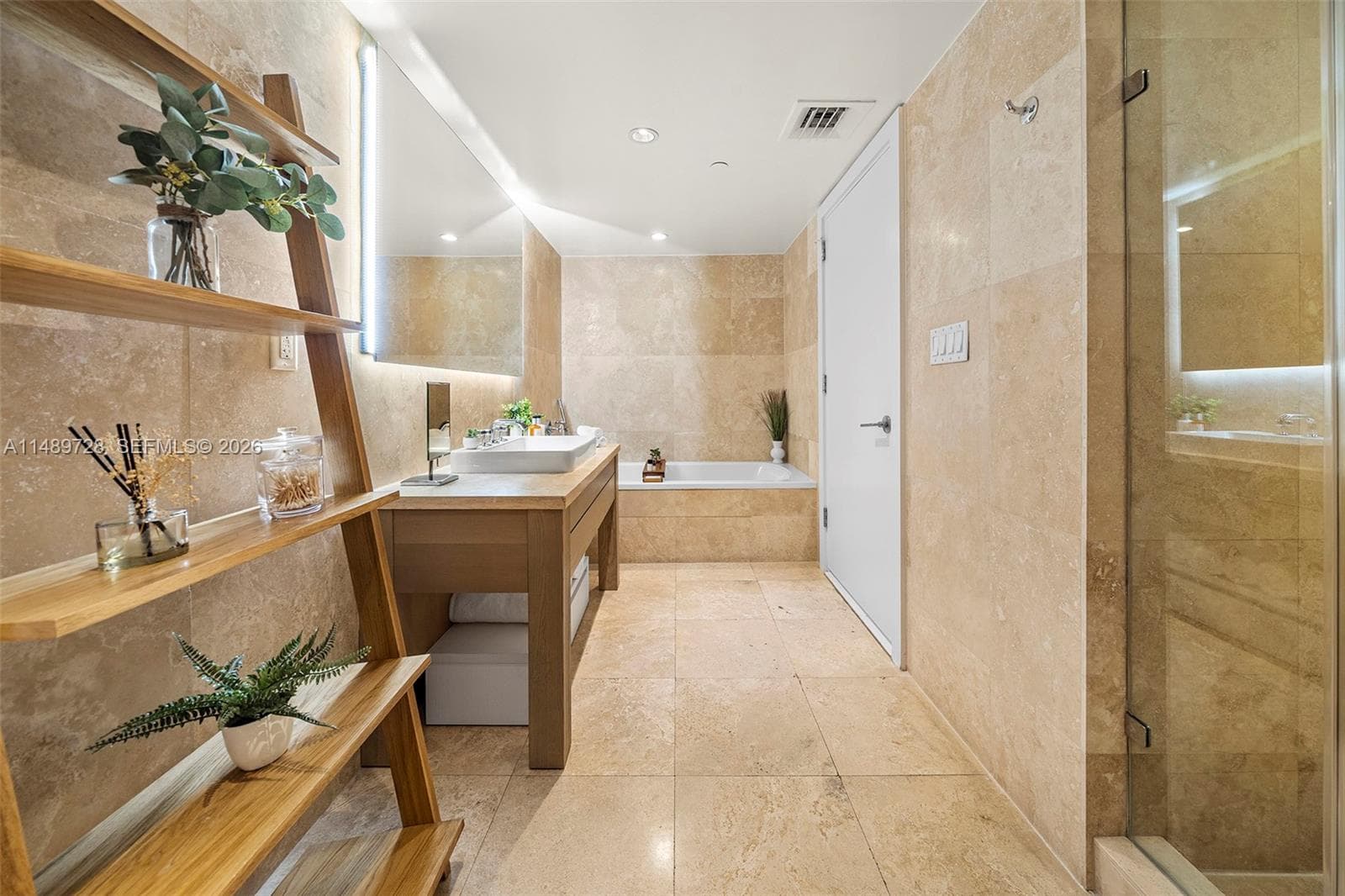 102 24th St 1412 photo 4