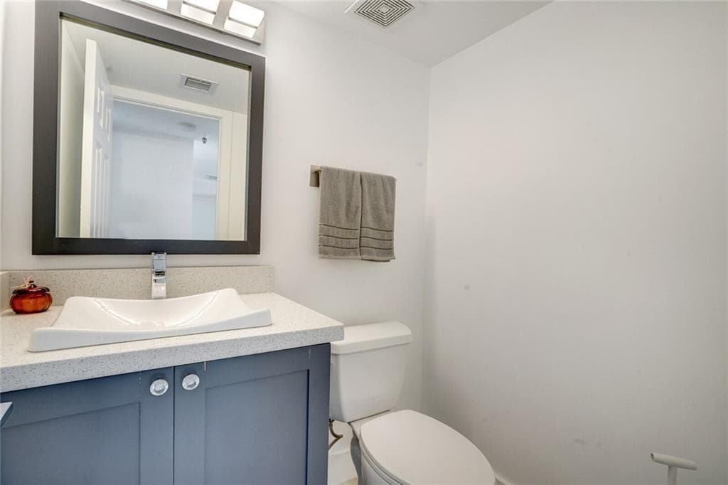 77 S Birch Road 15B photo 21
