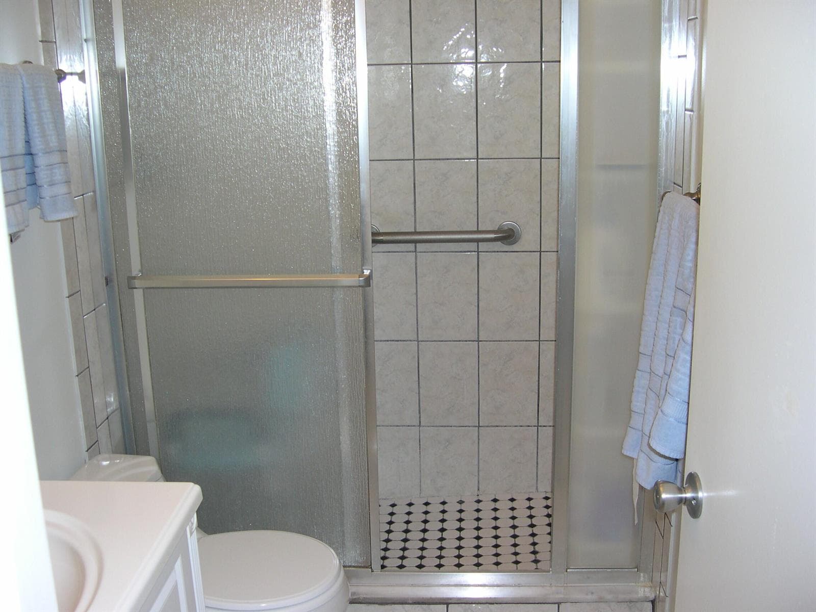 1351 Bayshore Drive 307 photo 23
