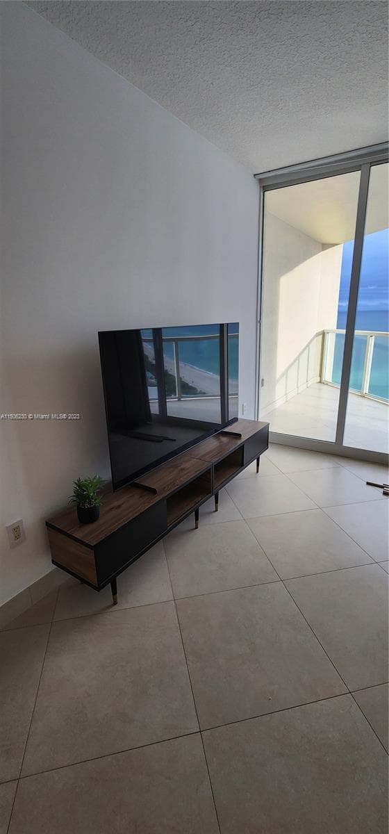 16699 Collins Ave 1710 photo 4