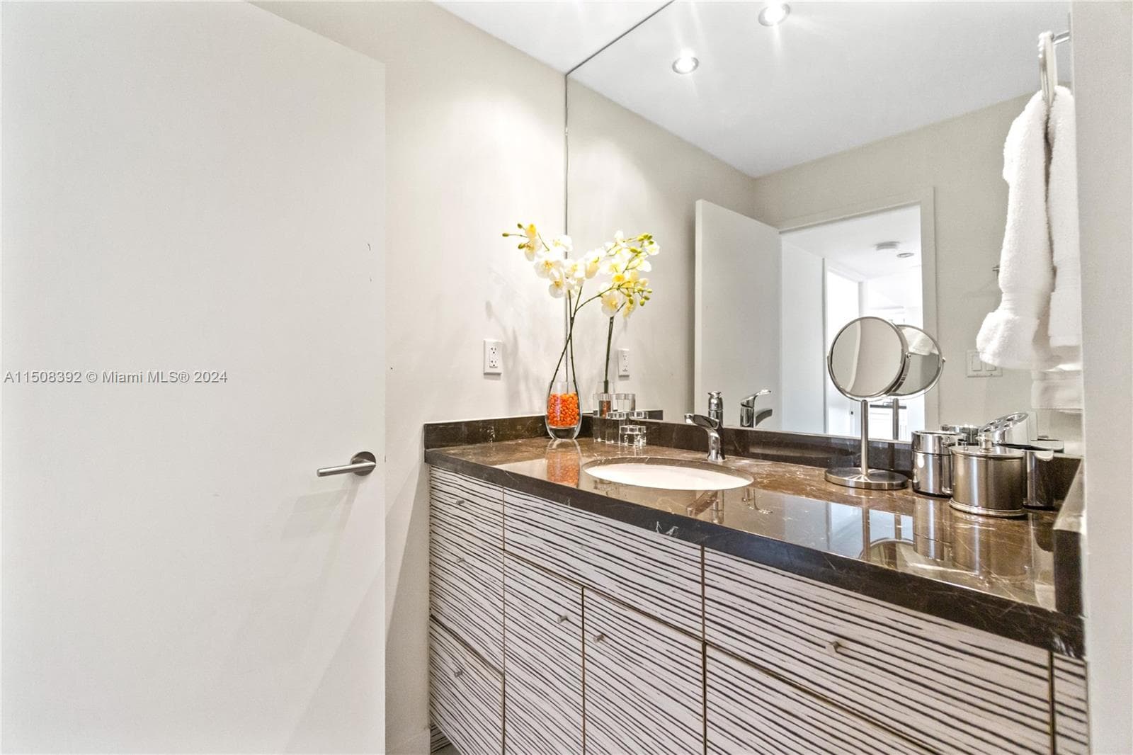 100 Lincoln Rd 1202 photo 8