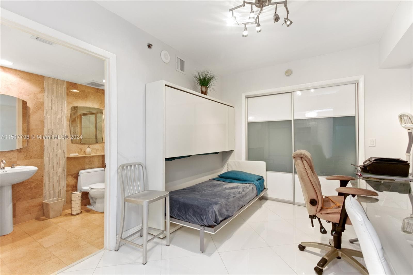 1830 S Ocean Dr UP5010 photo 17