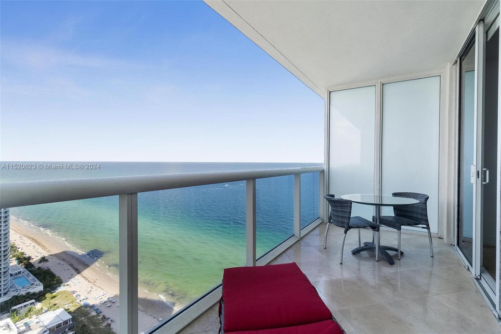 1830 S Ocean Dr 3809 photo 2