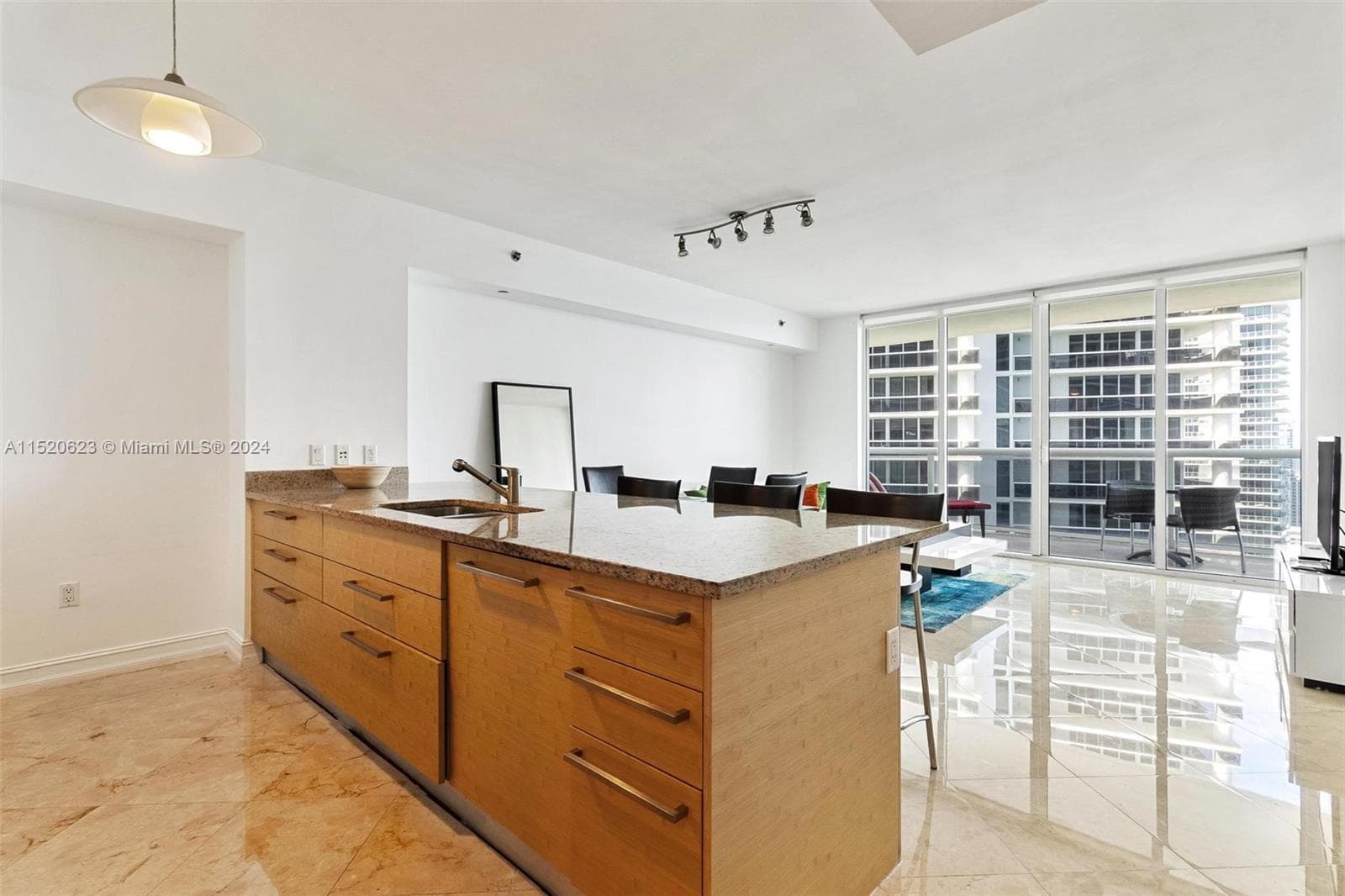 1830 S Ocean Dr 3809 photo 7