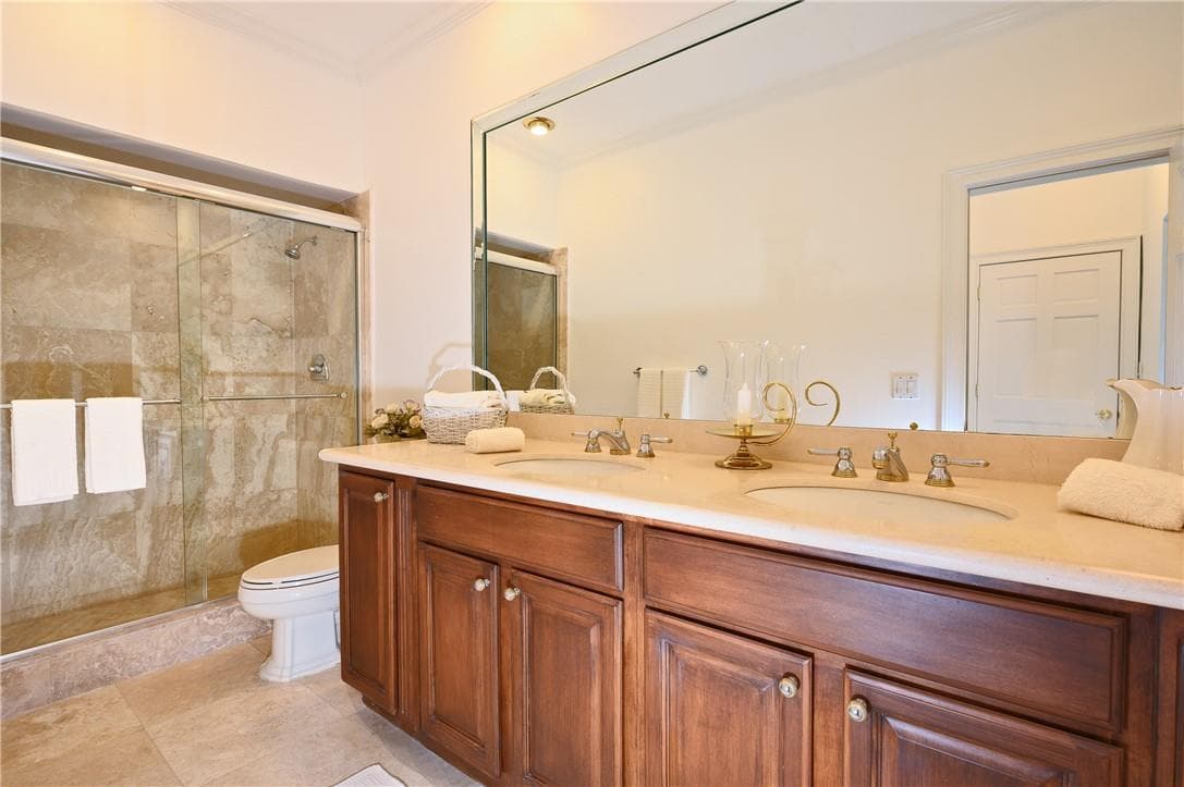 2 Compass Lane photo 22