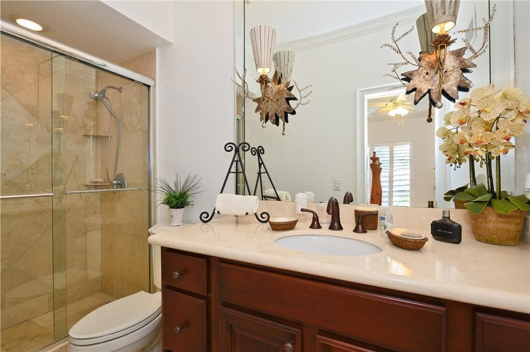 2 Compass Lane photo 24