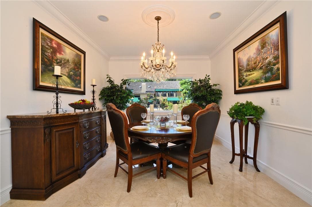 2 Compass Lane photo 18