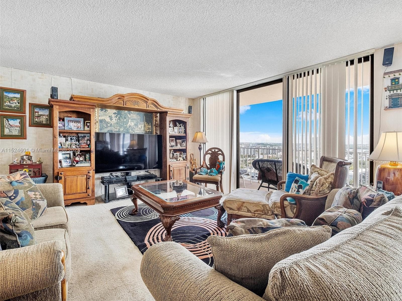 290 174th St 1809 photo 1