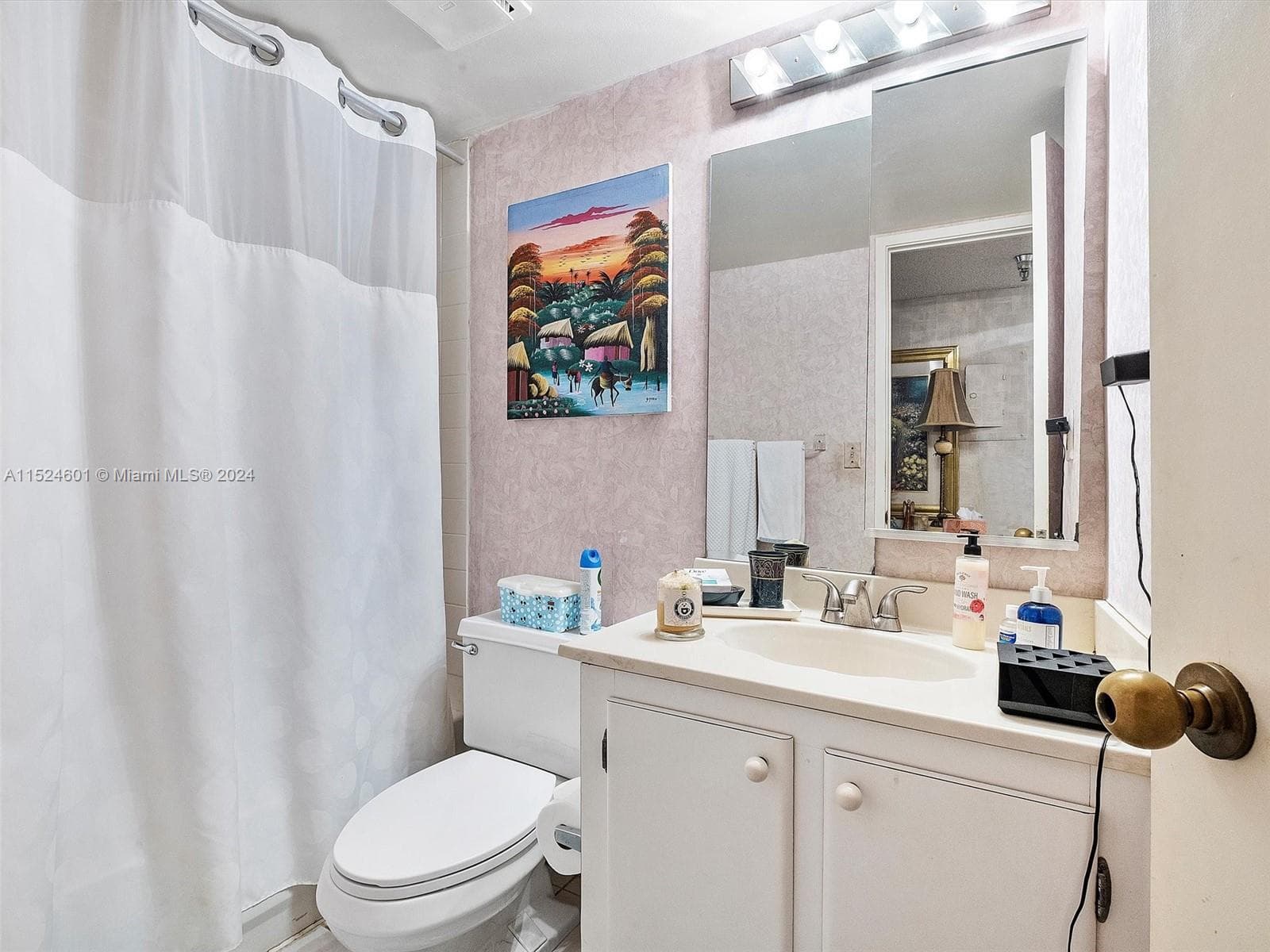 290 174th St 1809 photo 20