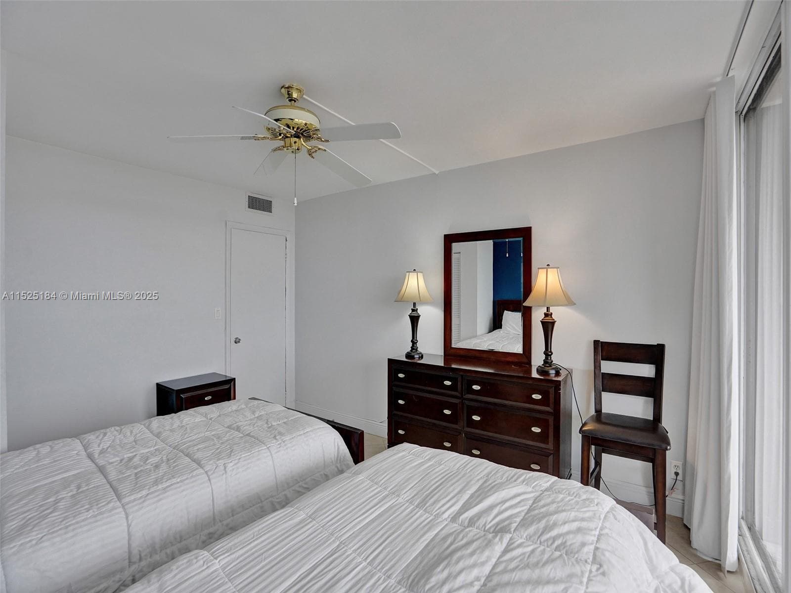 1600 Ocean Dr 12E photo 22