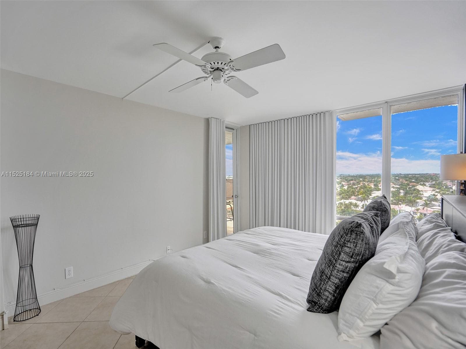 1600 Ocean Dr 12E photo 25