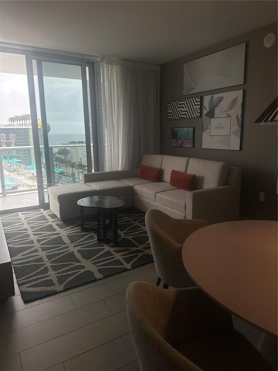 4010 S Ocean Dr R707 photo 16