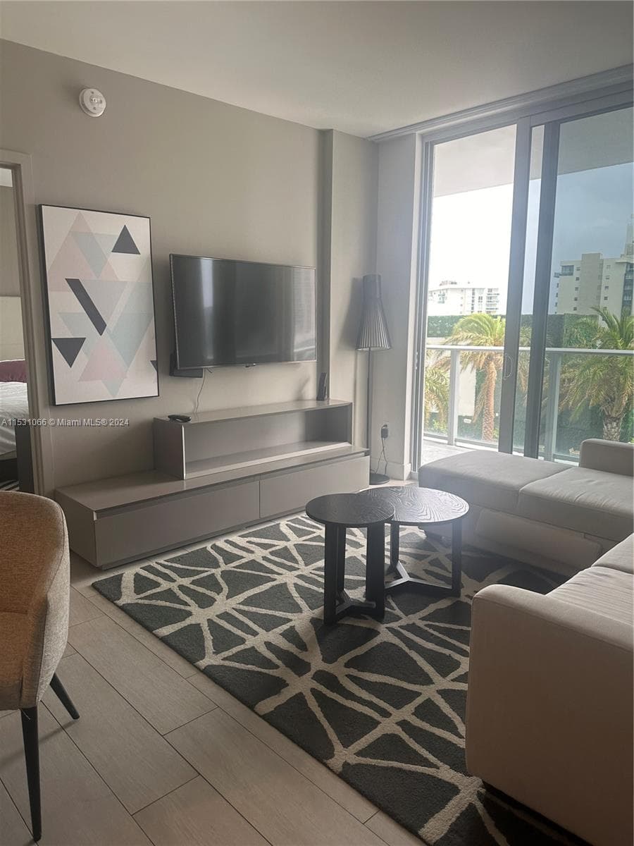 4010 S Ocean Dr R707 photo 14