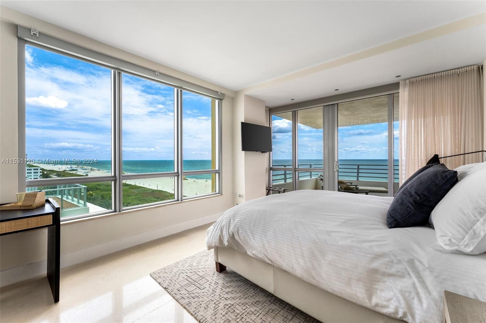 101 Ocean Dr 907 photo 12