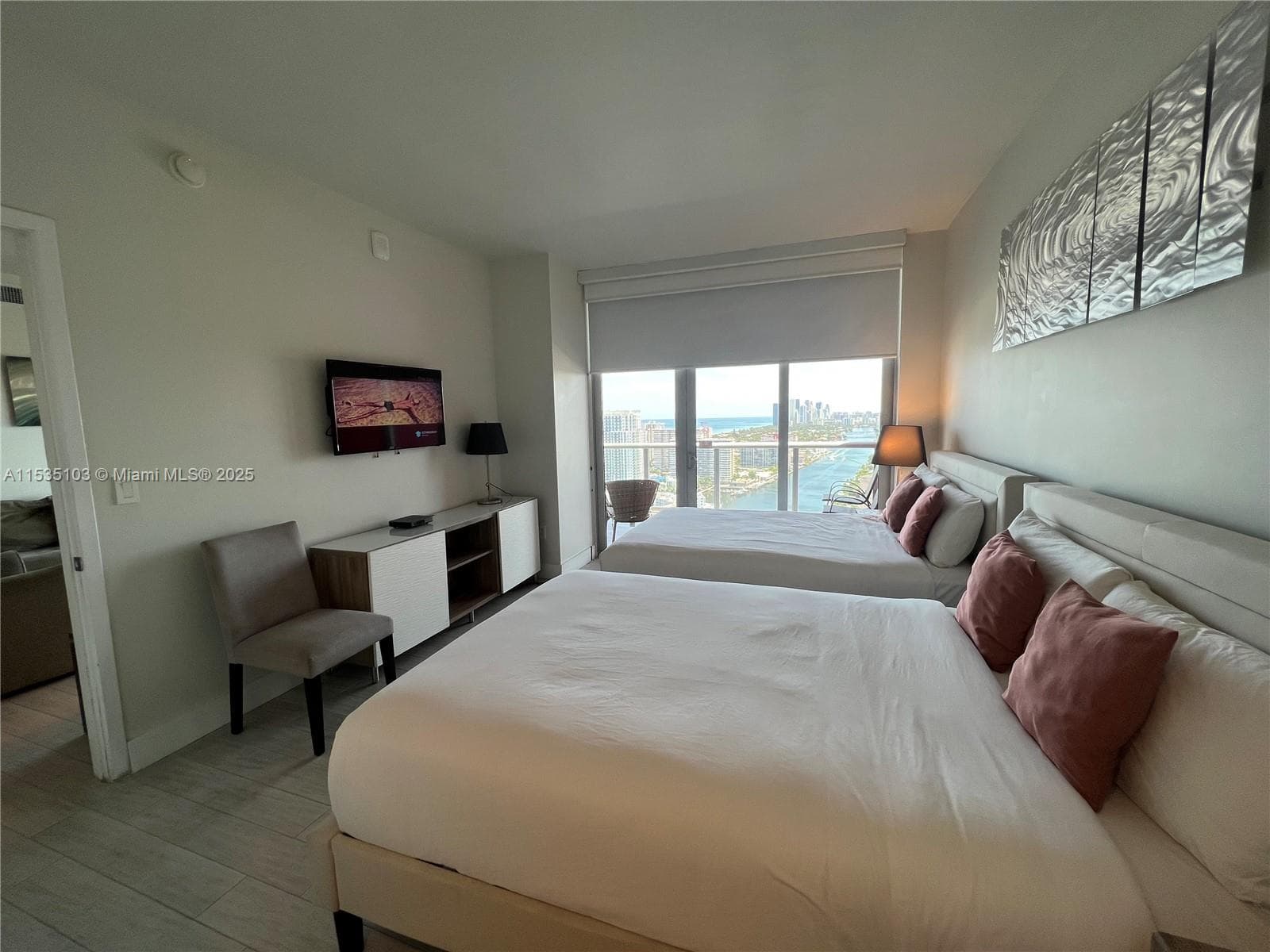2600 E Hallandale Beach Blvd T3107 photo 22