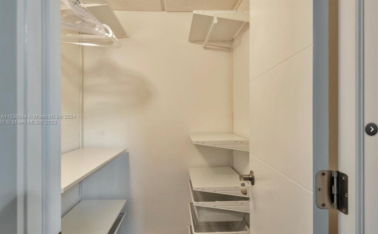 4001 Ocean Dr 9F photo 22