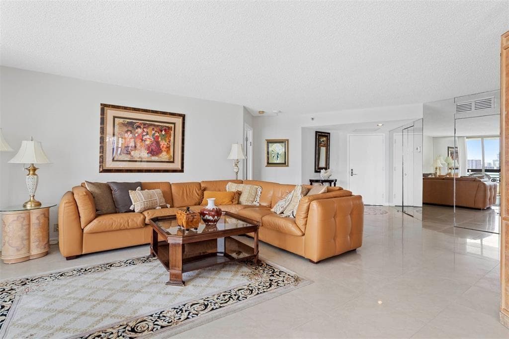 3530 Mystic Pointe Drive 910 photo 6