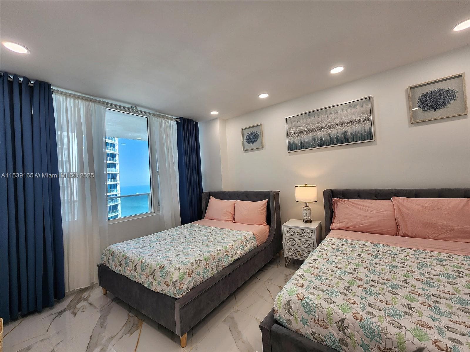 3505 S Ocean Dr 1509 photo 23