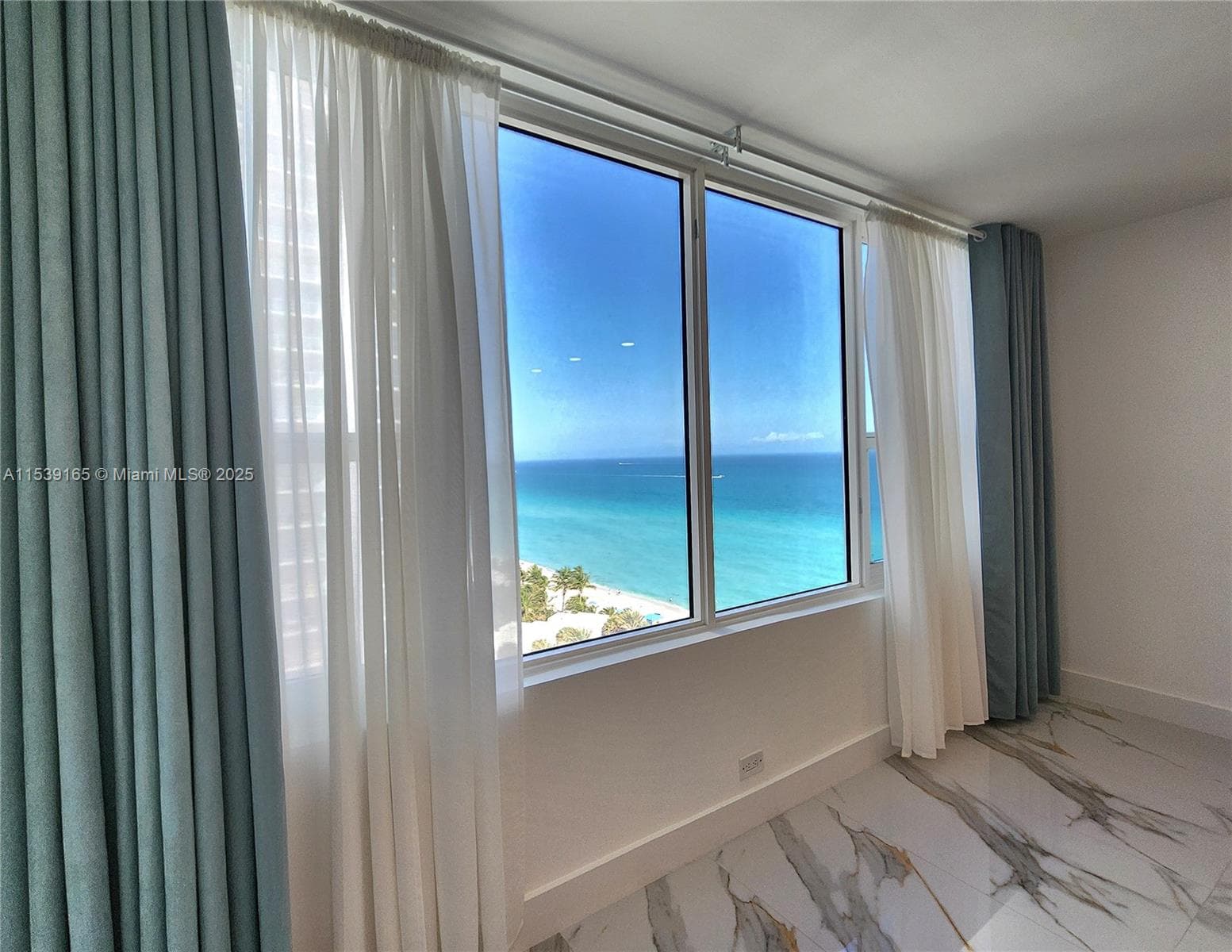 3505 S Ocean Dr 1509 photo 3